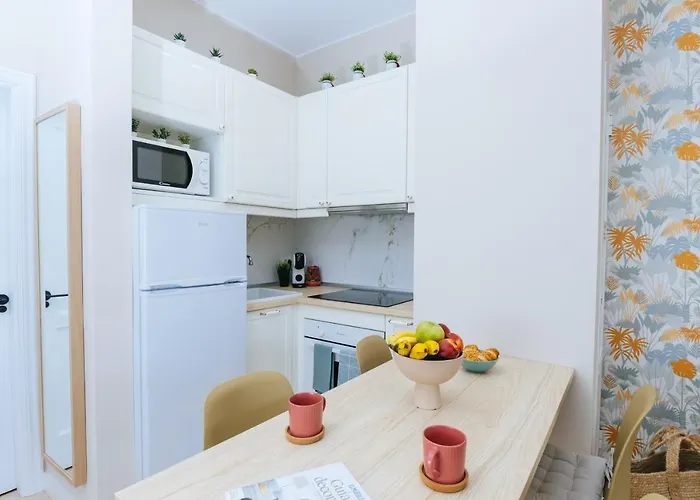 公寓 Amazing Renovated Pool View Apt, Aircon, 2 Min To Fanabe *