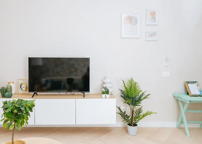 Amazing Renovated Pool View Apt, Aircon, 2 Min To Fanabe 公寓 *