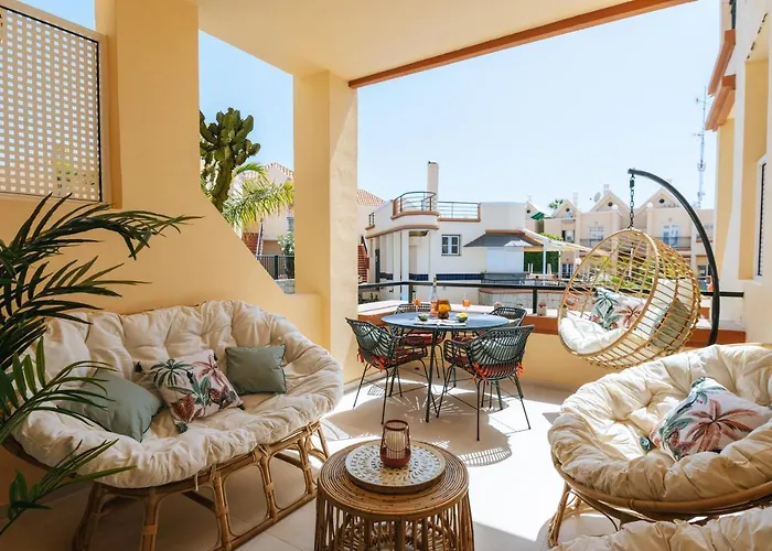 Amazing Renovated Pool View Apt, Aircon, 2 Min To Fanabe *