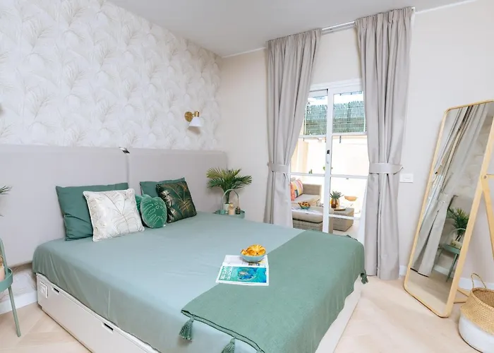 Amazing Renovated Pool View Apt, Aircon, 2 Min To Fanabe *