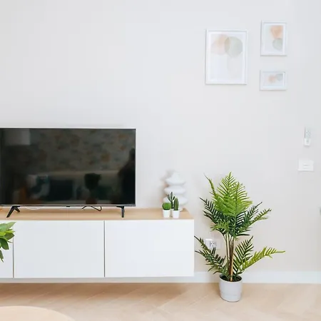 Amazing Renovated Pool View Apt, Aircon, 2 Min To Fanabe Daire *